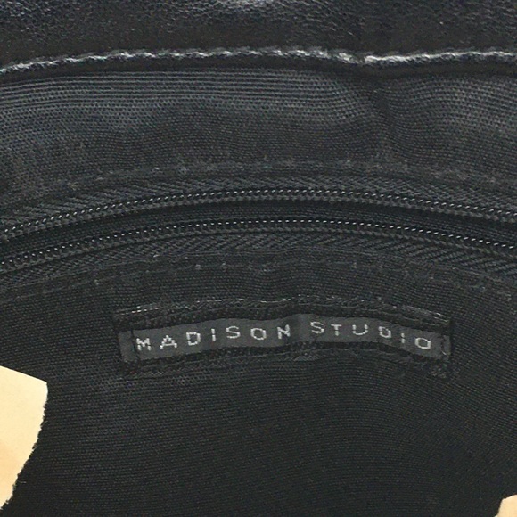 MADISON STUDIO Hinged Pouch/Clutch Purse - Picture 5 of 5